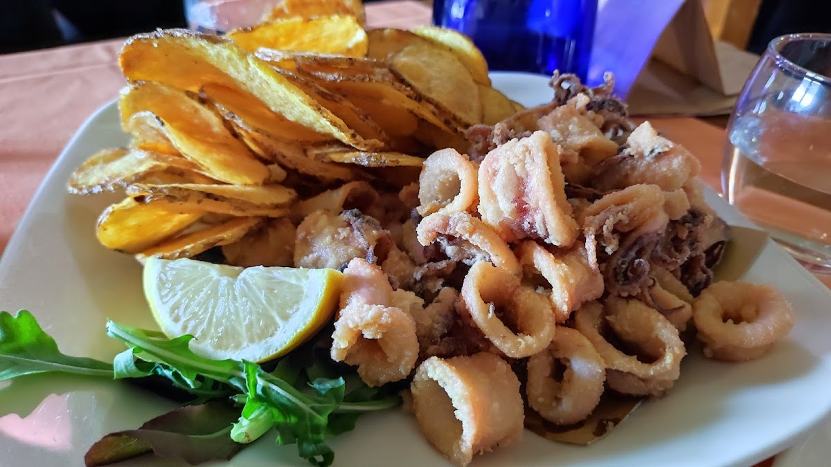 Singapore Sling Wine Bar Photos 2